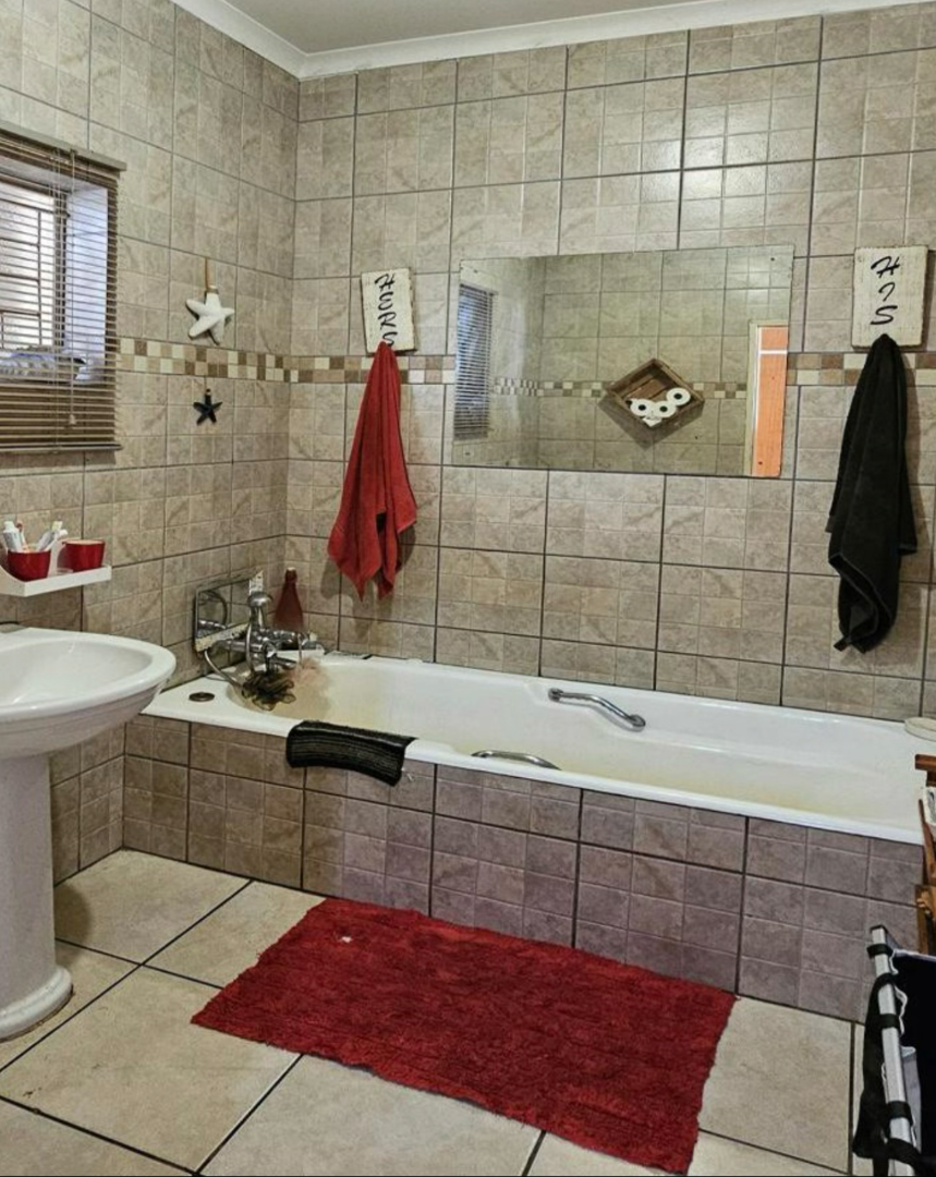6 Bedroom Property for Sale in Brits North West